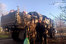 Саратовским мобилизованным передали автомобили и выпечку 