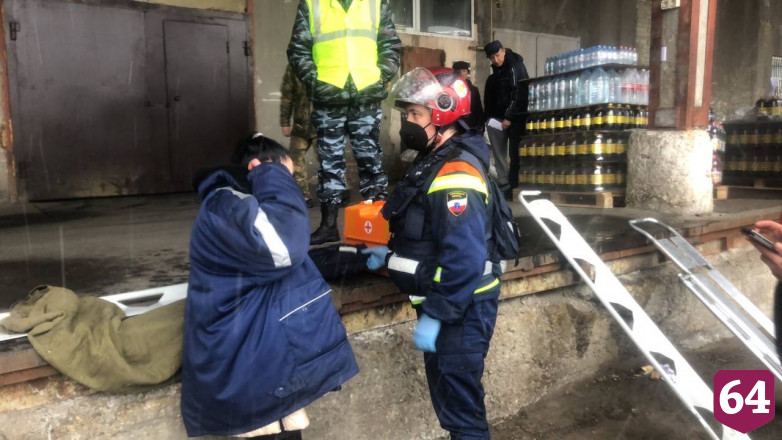 В Саратове женщина попала под поезд и выжила