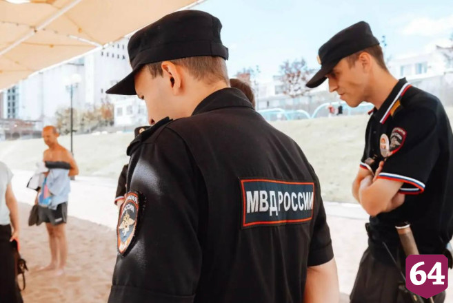 На саратовском пляже во время рейда поймали пьяного подростка