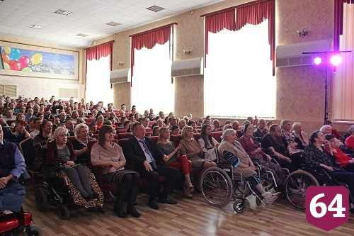 В Энгельсском доме-интернате проходит декада праздничных новогодних мероприятий