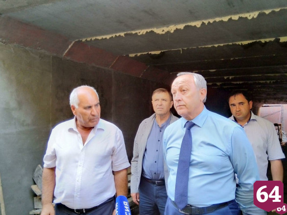 Радаев напомнил строителям перехода на Лесозаводской о штрафах 