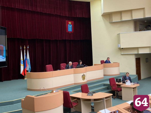  Депутат Сергей Сурменев ушел в отставку 