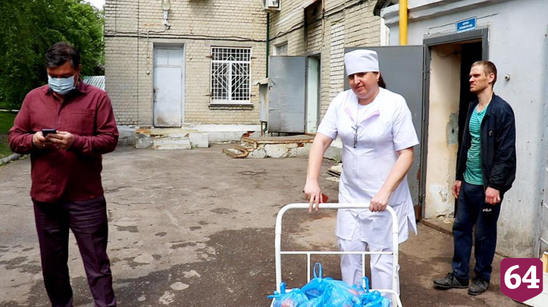 Мусульмане доставили продукты работающим в «красной зоне» врачам