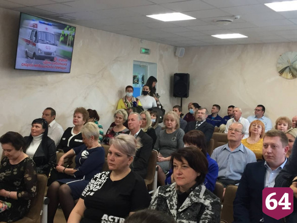 В Саратове наградили лучших работников скорой помощи