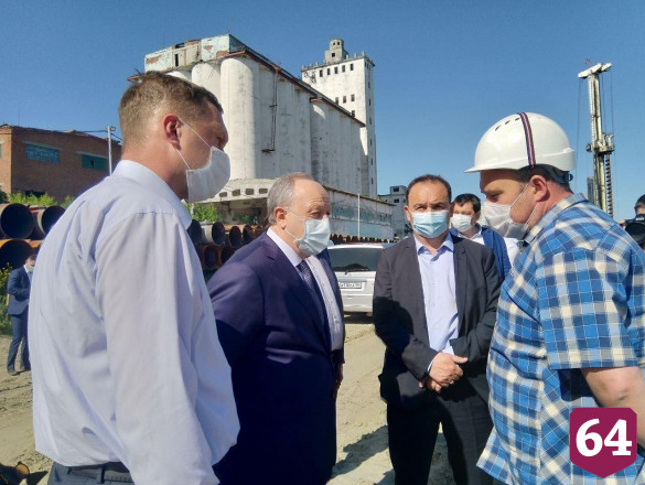 Губернатор потребовал от строителей набережной не терять время 