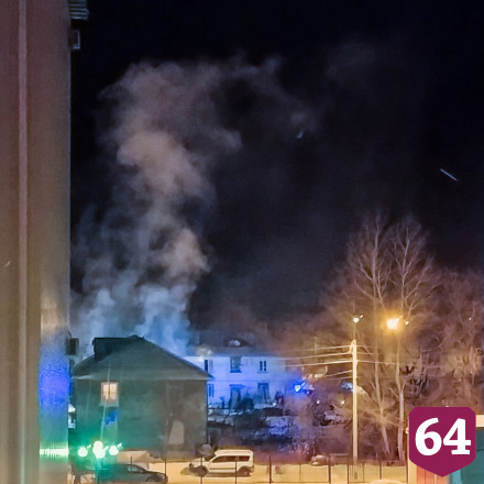 Под Саратовом сгорел двухэтажный дом