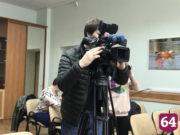 Вопрос о санкциях вызвал у саратовского министра улыбку