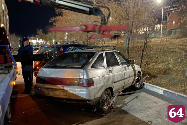 Коммунальщики изъяли у должника за воду автомобиль