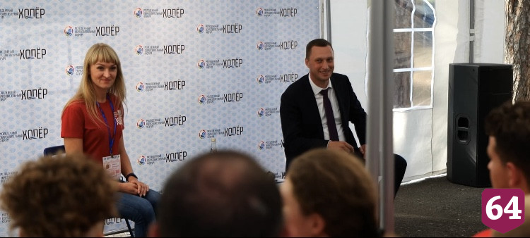 Роман Бусаргин пообещал поддерживать идеи саратовской молодежи