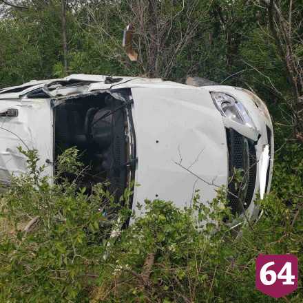 Две женщины погибли под Саратовом в ДТП из-за спущенного колеса