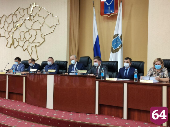 Саратовский губернатор призвал дольщиков и коммунальщиков исполнять соглашения