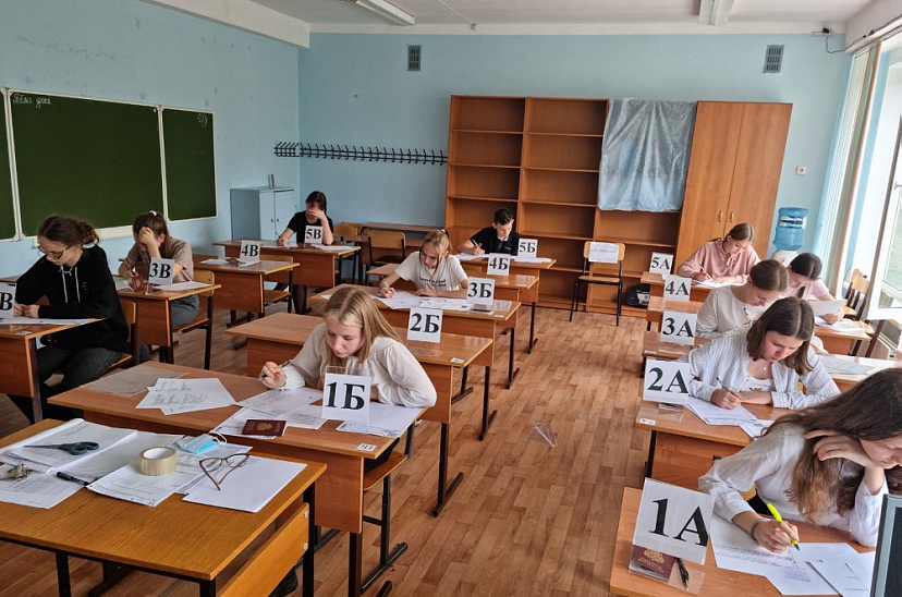 Саратовский губернатор потребовал создать комфортные условия на ЕГЭ