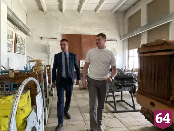 Саратовский зампред рекомендовал лицею сосредоточиться на практике