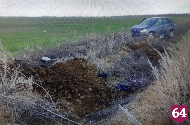 Водитель разбился насмерть в перевернувшейся в кювете «Гранте»