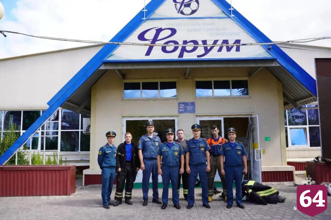 В саратовском спорткомплексе «полыхали» зрительские трибуны