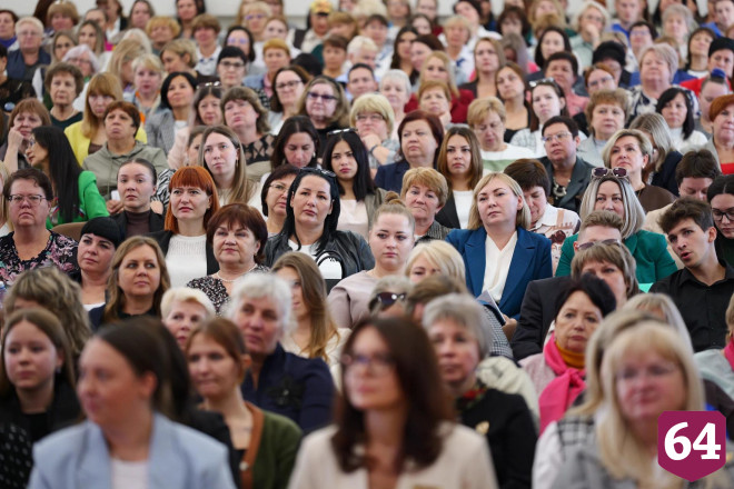В Энгельсе «Большой женсовет» объединил более 500 активисток