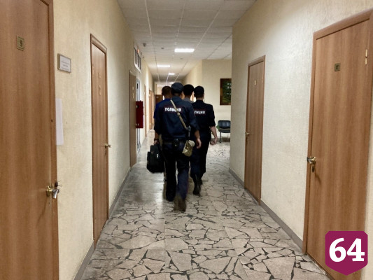 Житель Саратова в гостях надругался над 7-летней девочкой