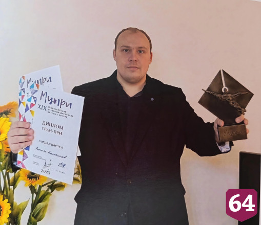 Саратовский музей получил в дар лучшую картину международного конкурса «Защитники Отечества»