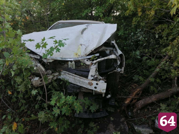 Автоледи покалечилась при опрокидывании в кювет на трассе