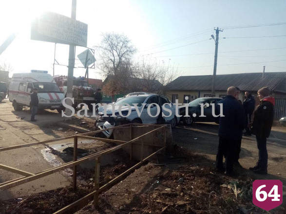 В аварии под Саратовом разбились пенсионеры