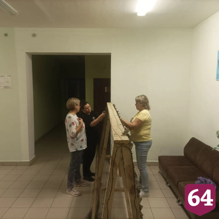 Под Саратовом в православный праздник открыли пункт плетения маскировочных сетей