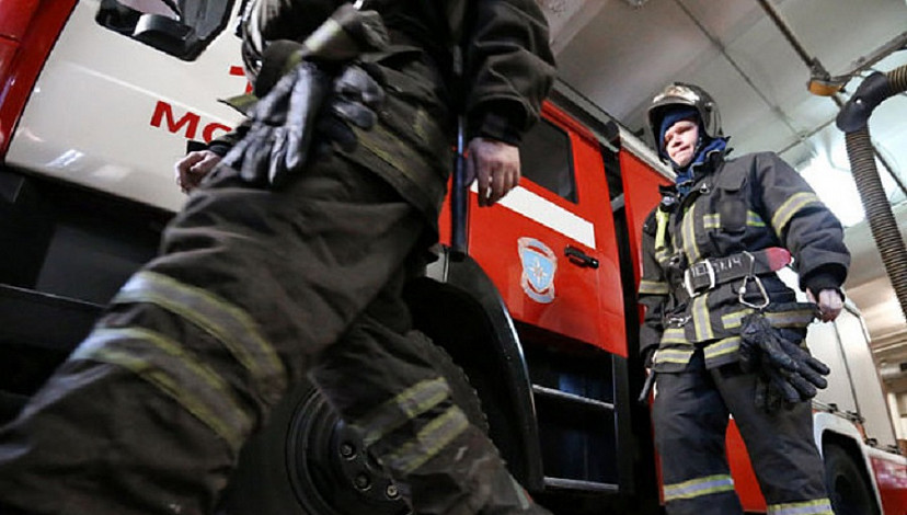 Ночью из-за пожара эвакуировали 20 жильцов пятиэтажки 