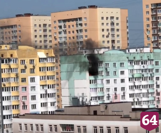 На Блинова горела квартира в 10-этажке