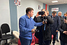 Радаев в сельской школе примерил очки виртуальной реальности 
