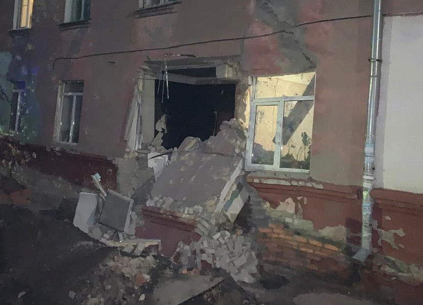 В Саратове частично обрушилась стена пятиэтажки