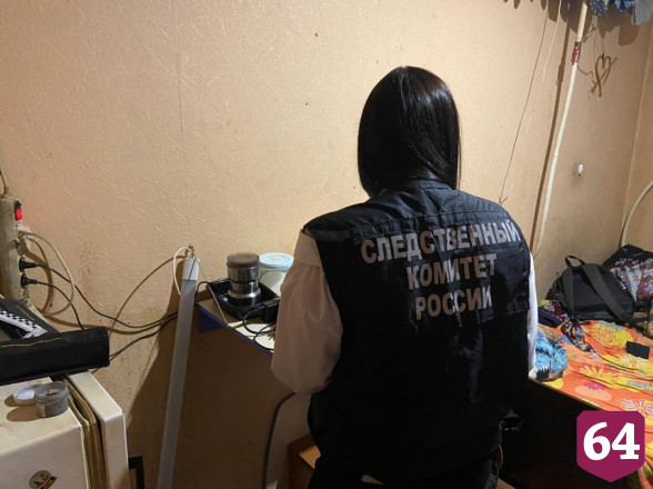 Житель Саратова убил соседа по коммуналке ножом в голову 