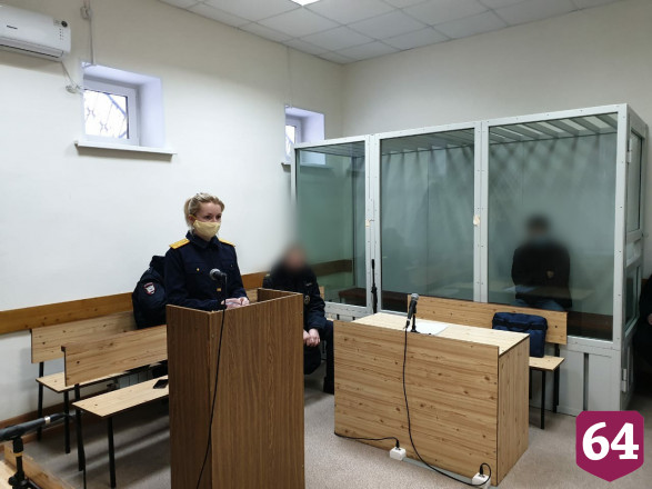 Саратовец в гостях зарезал обидчика матери