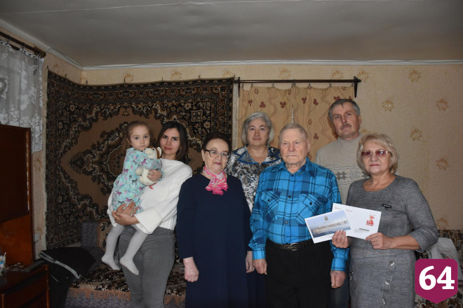 Саратовский труженик тыла в 95 лет занимается рыбалкой и огородом
