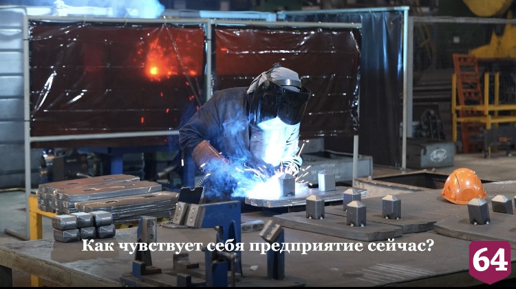 На энгельсском заводе средняя зарплата составила 51 тысячу рублей