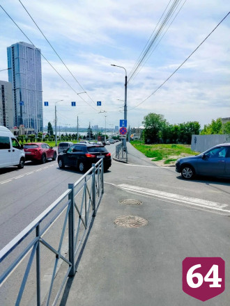 В Саратове в районе Славянской площади изменили схему движения