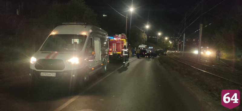 В массовой аварии на Фруктовом проезде пострадали 4 человека