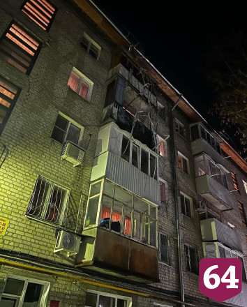Саратовский двор после схода снега с крыши обещали расчистить 
