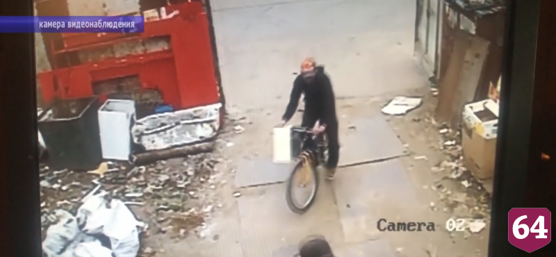 Житель Саратова украл у подростка велосипед и сдал на металл