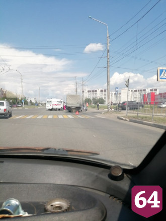 В столкновении с мини-грузовиком пострадали женщина и подросток