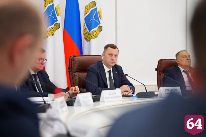 Губернатор потребовал ежедневных отчетов по запуску отопления