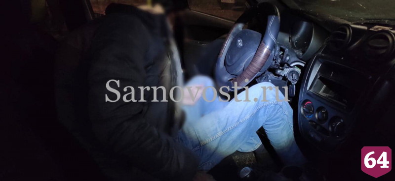 В Саратове водитель «Гранты» снес забор и погиб