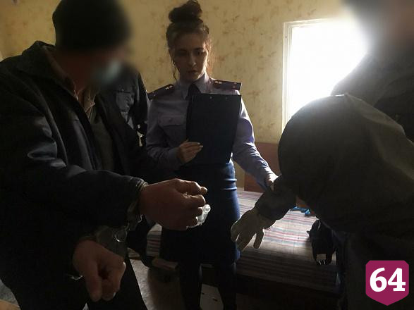 Саратовец задушил друга за чрезмерное курение