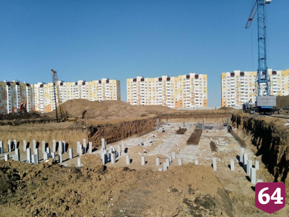 Губернатор попросил строителей соцобъектов не ссылаться на погоду 