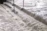 Жители в грозу сняли водопад на набережной Саратова