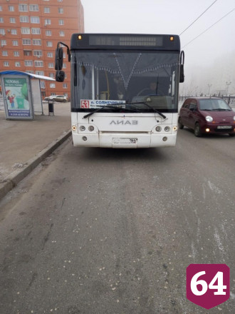 Водитель автобуса резко затормозил и травмировал пассажирку