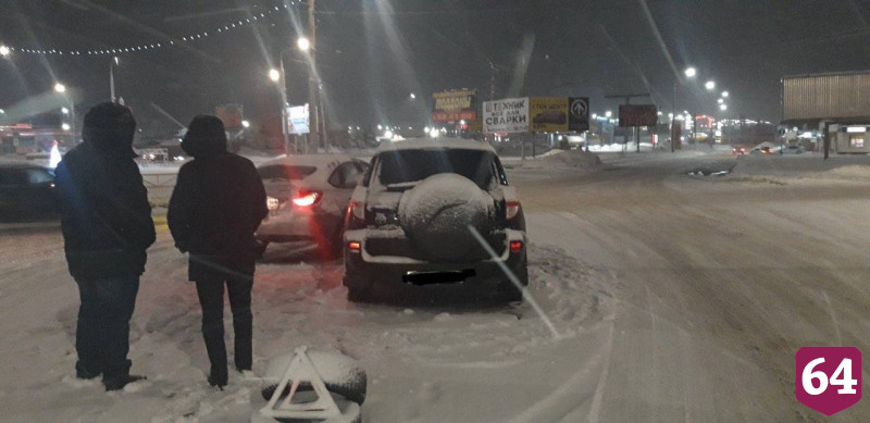 В аварии на проспекте Строителей пострадала автоледи