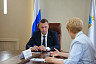 Губернатор поручил депутату помогать районам с заявками в госпрограммы