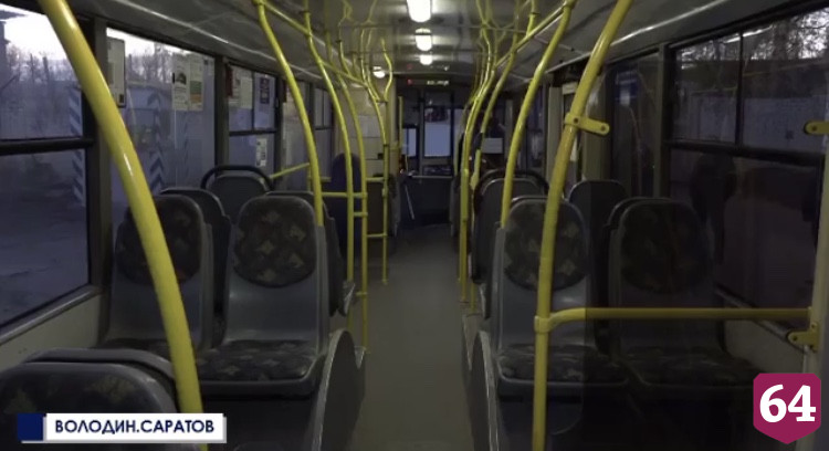 В Саратове начал курсировать московский троллейбус с турникетом