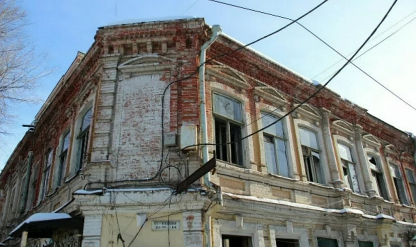 В Саратове намерены воссоздать уникальное здание с угловым балконом