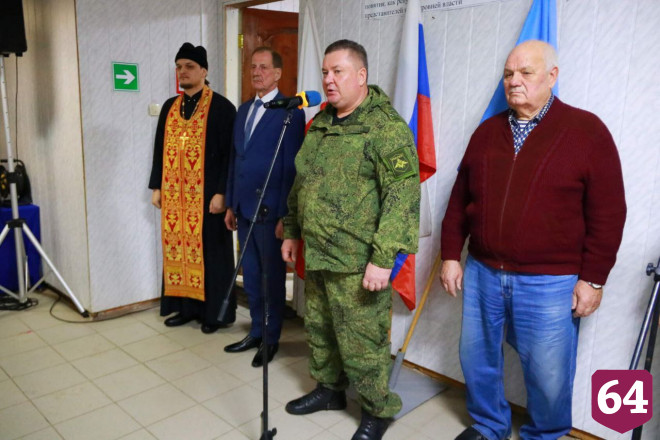 Под Саратовом добровольцев окропили святой водой