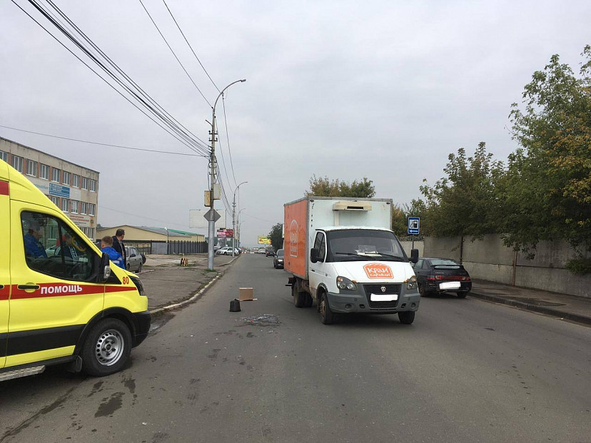 В Саратове грузовая «Газель» сбила нарушителя ПДД 